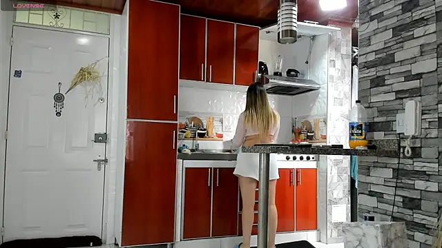 Snapshot of cindy_love2 chatting on October 14, 2:51 pm cindy love2 online show from October 14, 2:51 pm