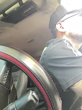 Snapshot of rich0431 chatting on December 3, 1:54 pm rich0431 online show from December 3, 1:54 pm