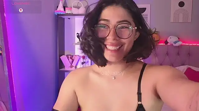 LoaLuxury online show from April 13, 5:40 pm