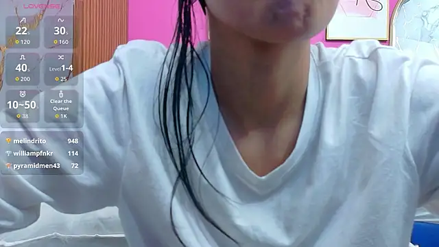 yourcuteneighbourr online show from May 22, 3:02 am