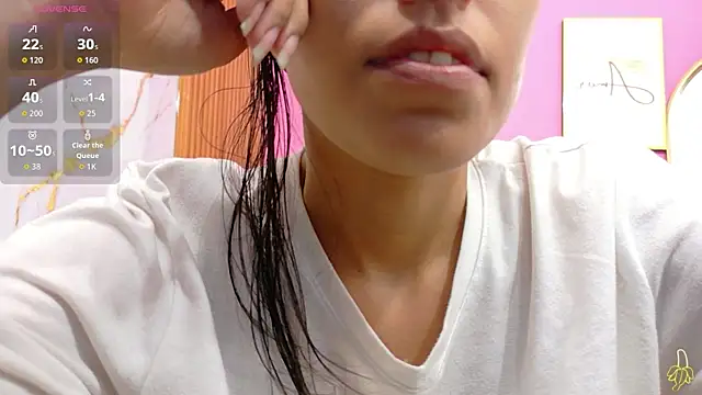 yourcuteneighbourr online show from May 28, 3:04 am