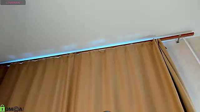 Snapshot of Valerie_Woods chatting on July 6, 1:02 am Valerie Woods online show from July 6, 1:02 am
