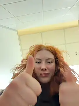 Snapshot of Liv_Fay chatting on February 5, 1:05 pm Liv Fay online show from February 5, 1:05 pm