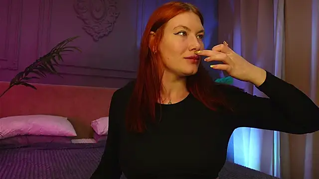 Snapshot of Liv_Fay chatting on February 19, 1:51 pm Liv Fay online show from February 19, 1:51 pm