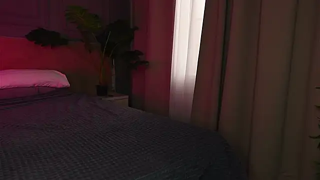 Snapshot of Liv_Fay chatting on February 24, 2:26 pm Liv Fay online show from February 24, 2:26 pm