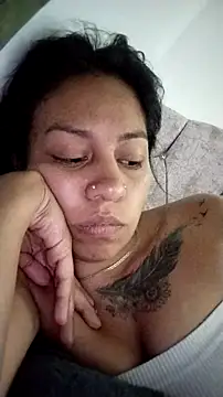 Snapshot of Tiphanydirty3 chatting on March 4, 3:34 am Tiphanydirty3 online show from March 4, 3:34 am