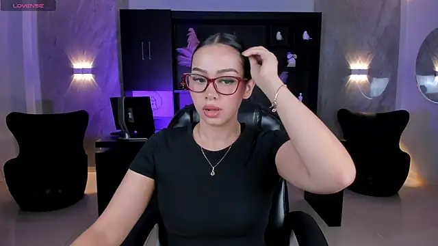 CelestePalmer  online show from June 25, 11:26 am