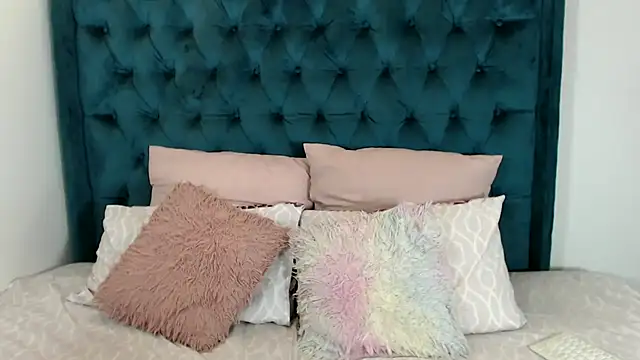 1Blackertheberry1 online show from January 25, 10:28 pm