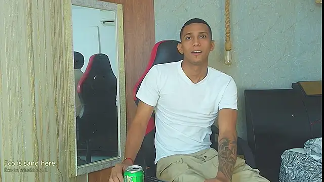 dominic smith  online show from June 21, 2:36 am