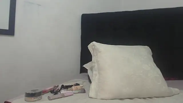 srta luciana online show from February 5, 12:10 pm