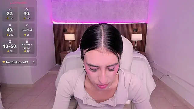 karlaa james online show from May 21, 11:06 am