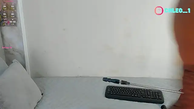 Chleo   online show from March 25, 1:39 pm