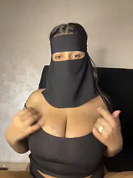Narimane maroc online show from June 20, 1:52 am