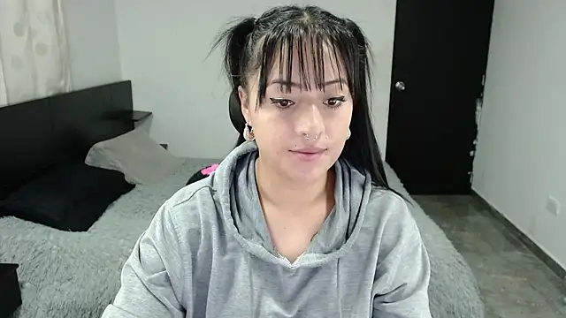 Snapshot of jjulietha95 chatting on March 19, 3:10 am jjulietha95 online show from March 19, 3:10 am