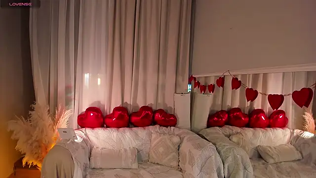  Rose Charming  online show from February 16, 5:37 am