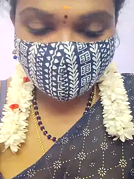 Snapshot of malliga98 chatting on February 10, 6:12 pm malliga98 online show from February 10, 6:12 pm