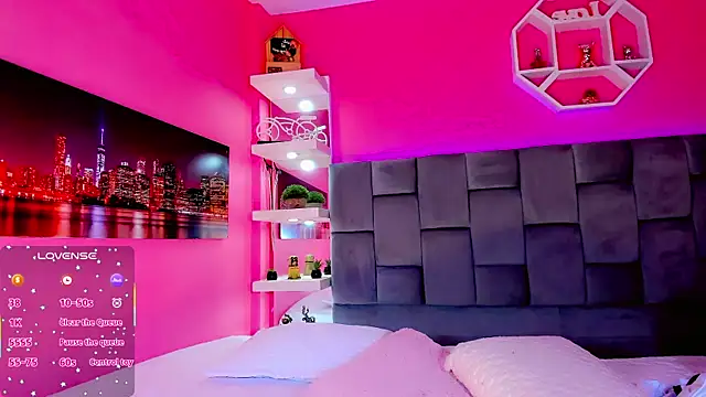 Saamanthaa11 online show from April 10, 5:01 am