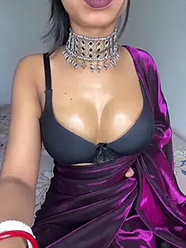 Snapshot of Hot-sexy222 chatting on December 6, 2:24 am Hot-sexy222 online show from December 6, 2:24 am