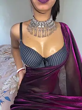 Snapshot of Hot-sexy222 chatting on December 7, 2:42 am Hot-sexy222 online show from December 7, 2:42 am