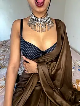 Snapshot of Hot-sexy222 chatting on December 8, 2:39 am Hot-sexy222 online show from December 8, 2:39 am