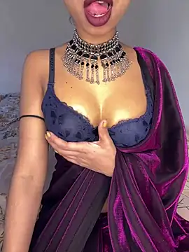 Snapshot of Hot-sexy222 chatting on January 5, 2:49 am Hot-sexy222 online show from January 5, 2:49 am