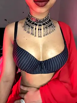 Snapshot of Hot-sexy222 chatting on November 1, 1:40 am Hot-sexy222 online show from November 1, 1:40 am