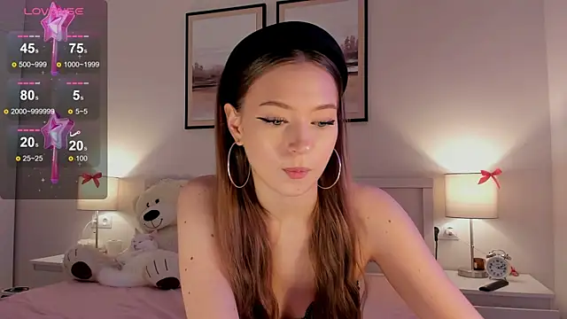 diana nier online show from December 3, 6:39 pm