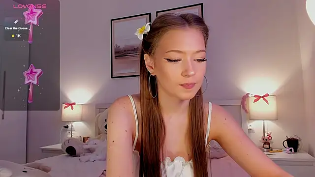 diana nier online show from April 15, 7:43 pm