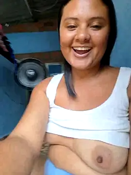Snapshot of sexy-latin10 chatting on February 2, 2:24 pm sexy-latin10 online show from February 2, 2:24 pm