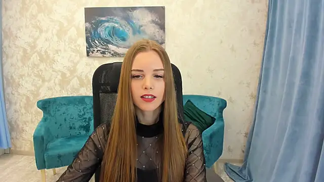 Snapshot of MileyWings chatting on February 4, 11:38 am MileyWings online show from February 4, 11:38 am