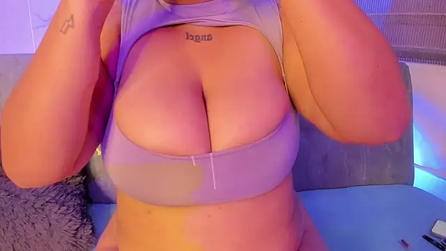 dayan silva  online show from March 19, 10:58 pm