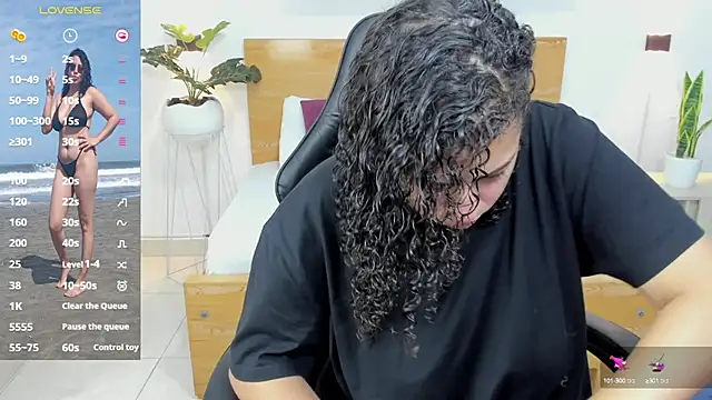 aixa 15 online show from December 28, 12:03 pm