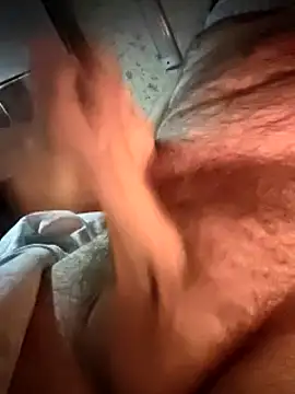 Snapshot of egor3333 chatting on December 15, 7:53 pm egor3333 online show from December 15, 7:53 pm