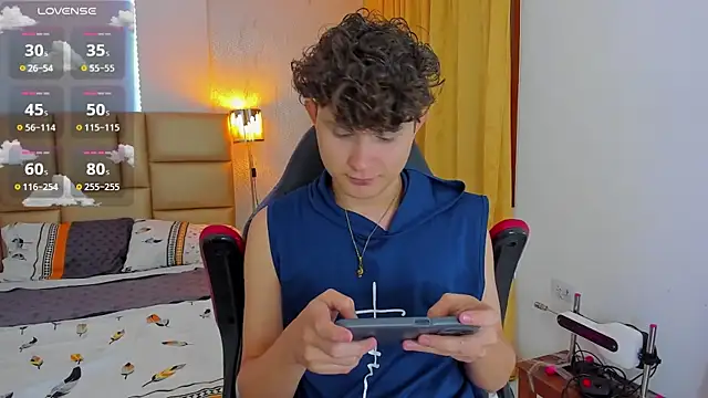 Snapshot of Nathan_Bluee chatting on January 16, 1:14 pm Nathan Bluee online show from January 16, 1:14 pm