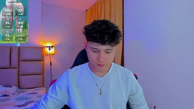 Snapshot of Nathan_Bluee chatting on March 3, 1:20 pm Nathan Bluee online show from March 3, 1:20 pm