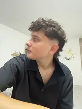 Snapshot of Nathan_Bluee chatting on September 27, 11:26 am Nathan Bluee online show from September 27, 11:26 am