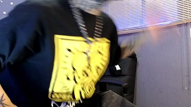 Andy bapho online show from October 8, 2:36 pm