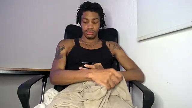 Skinnyblackman online show from May 19, 5:14 am