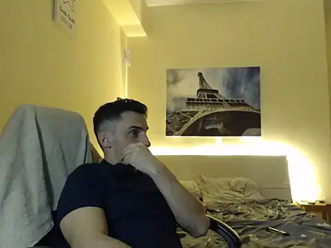 amydamarw online show from February 1, 1:26 am