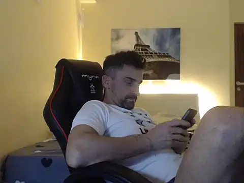 amydamarw online show from February 7, 6:11 pm