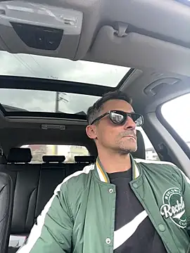 amydamarw online show from April 12, 8:19 am