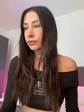 Snapshot of Sophiehii chatting on June 16, 10:51 am Sophiehii online show from June 16, 10:51 am