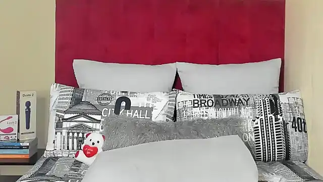 Snapshot of TAWELA998 chatting on March 14, 8:06 pm TAWELA998 online show from March 14, 8:06 pm