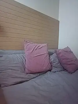 Missmesexycouple69 online show from March 23, 9:08 pm