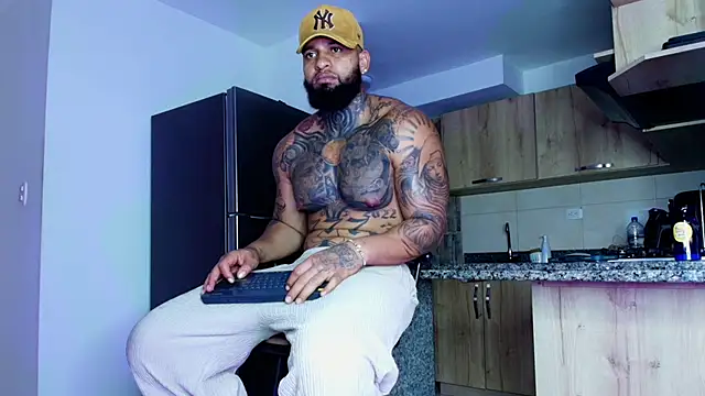 Snapshot of zaiin_diesel chatting on September 15, 5:57 pm zaiin diesel online show from September 15, 5:57 pm