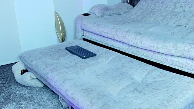 Snapshot of zaiin_diesel chatting on September 24, 9:01 am zaiin diesel online show from September 24, 9:01 am