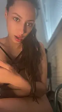 LunitaDollz online show from June 16, 4:31 pm