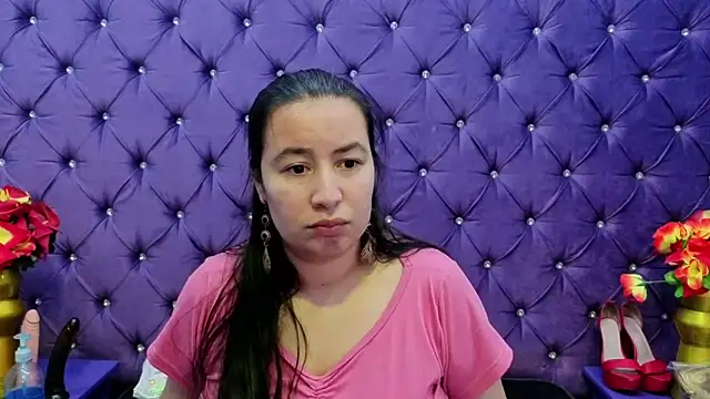 NaomyPrinces online show from October 3, 2:14 pm