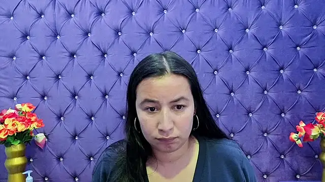 NaomyPrinces online show from October 23, 2:05 pm