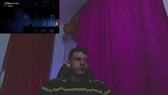 Snapshot of Ceder-Calistenes chatting on November 21, 8:02 am Ceder-Calistenes online show from November 21, 8:02 am